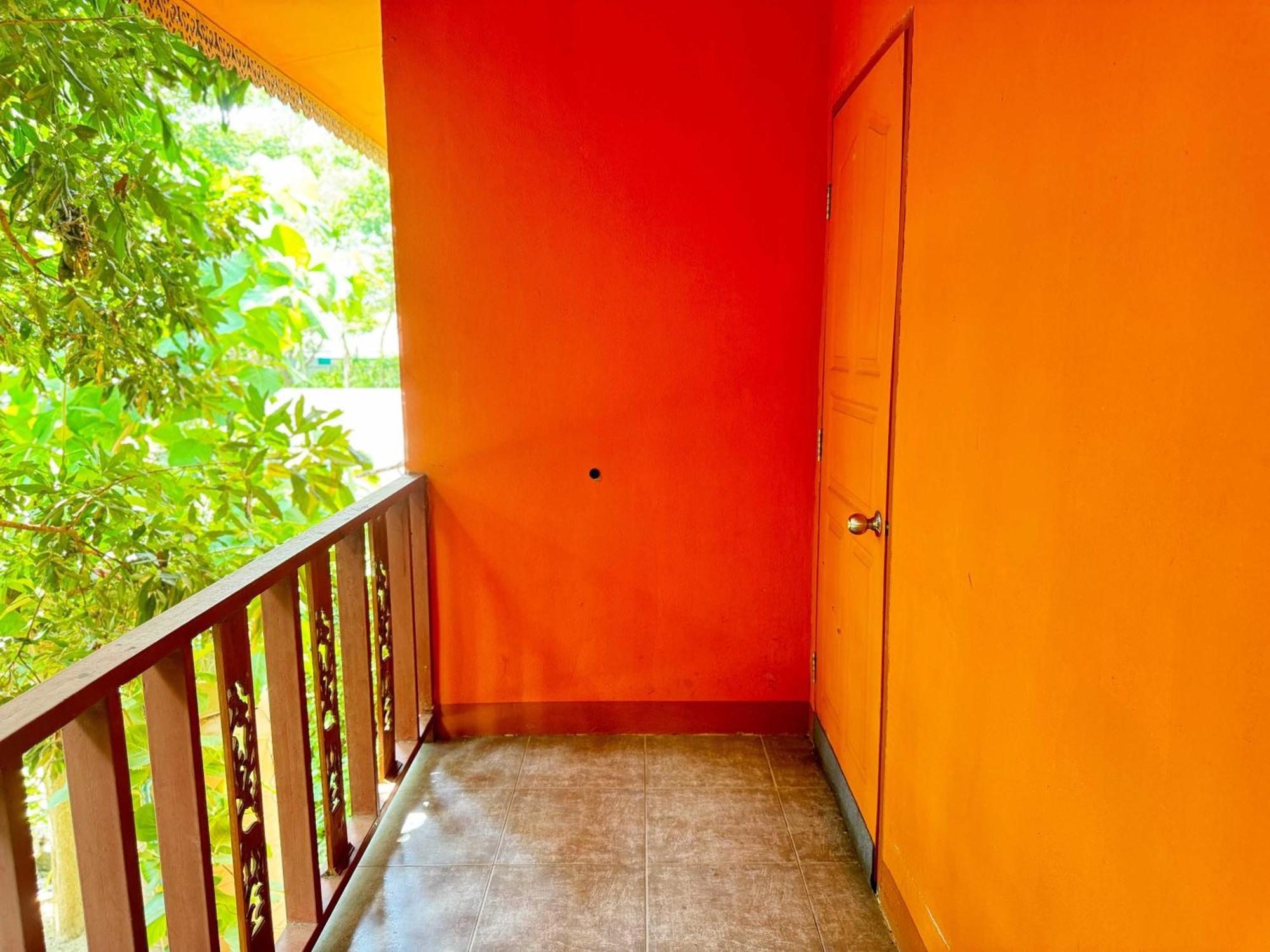 Honeyland Resort Чиангмай Экстерьер фото